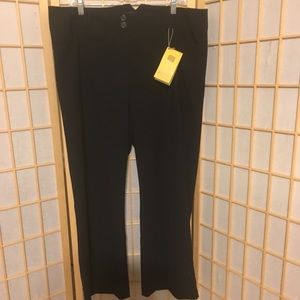 NWT LANE Bryant sz 4 Right Fit Houston Slacks